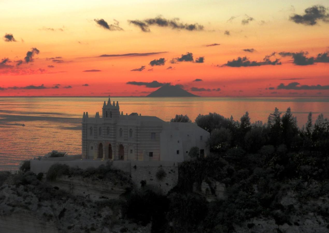 S'O Suites Tropea Exterior foto